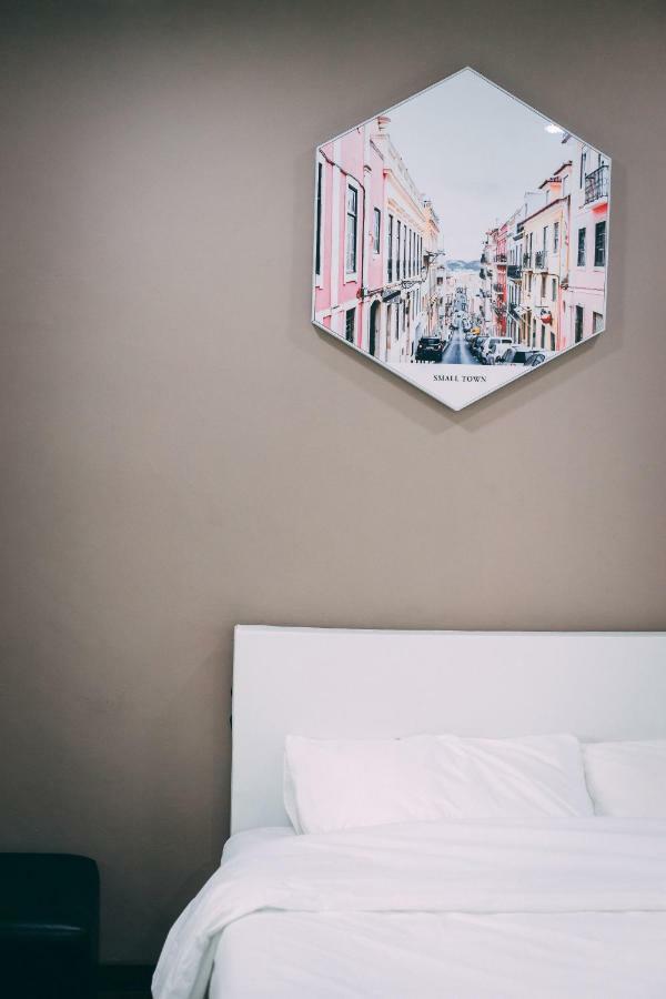 Hotel Goodnite Hogwarts George Town Zewnętrze zdjęcie