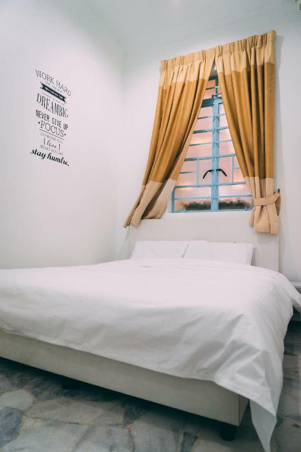 Hotel Goodnite Hogwarts George Town Zewnętrze zdjęcie